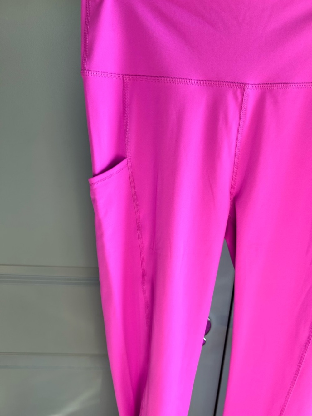 Lilly Pulitzer Luxletic Weekender High Rise Leggings Pink NWT Size L #89 - Picture 5 of 13